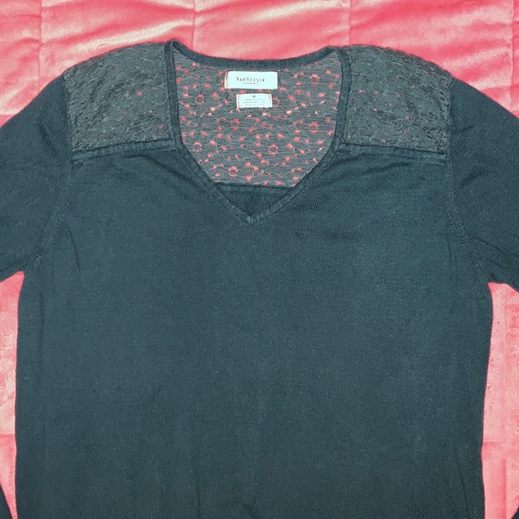 Women’s Van Heusen Sweater - Picture 2 of 11